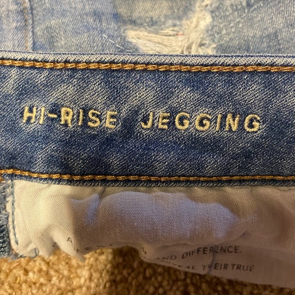 American Eagle Distressed Jeans / Jeggings - Picture 4 of 4